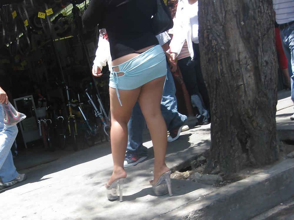 20P Mexican street whores