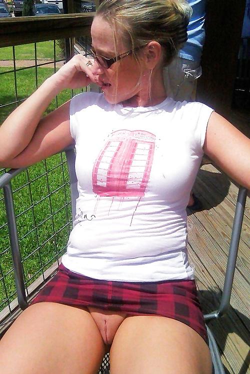 20P She's not wearing a bra