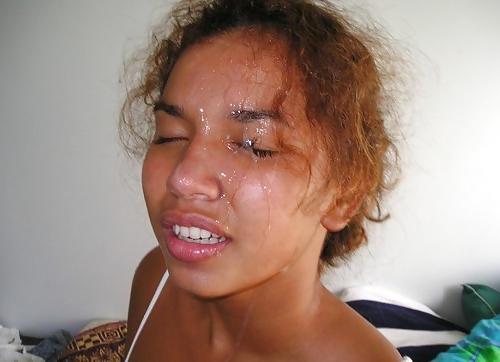 25P Girlfriends Love Facials
