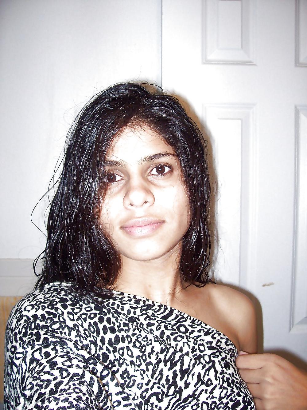 7P UK Paki Nude