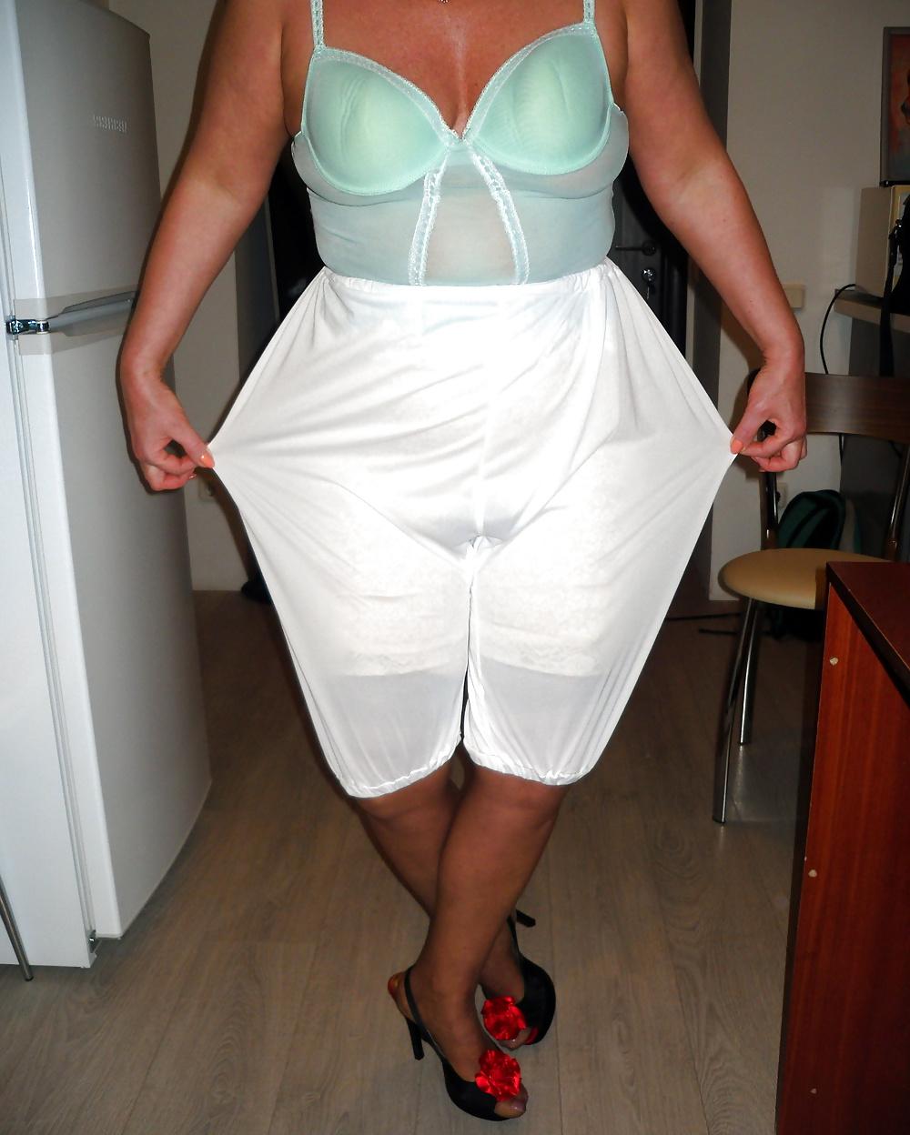 23P Pushuna's round ass in long leg panty girdle