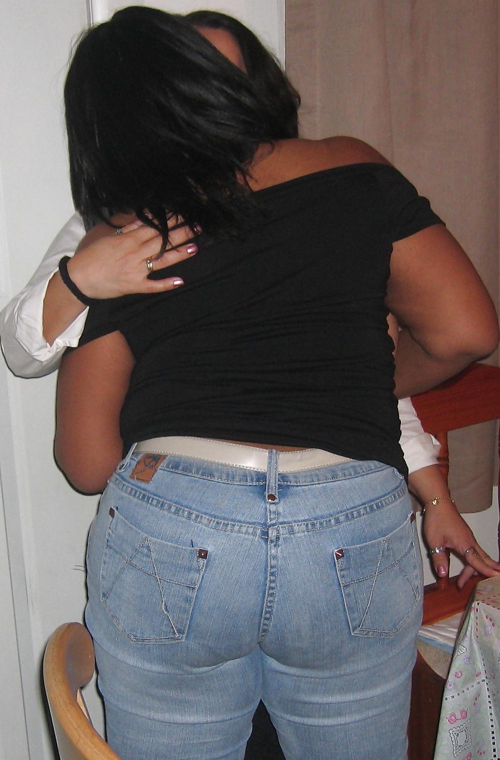 6P Wife playing with thick Sista