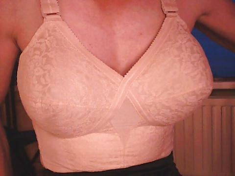 11P Carlas bra's