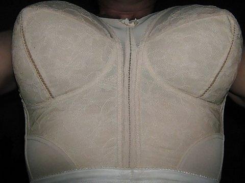 11P Carlas bra's