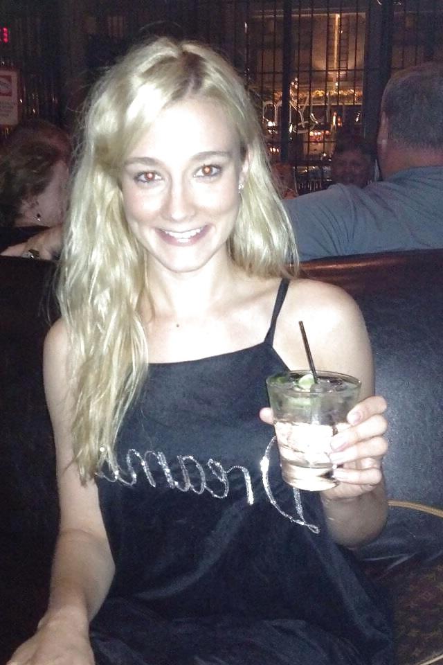 25P Cum on her.
