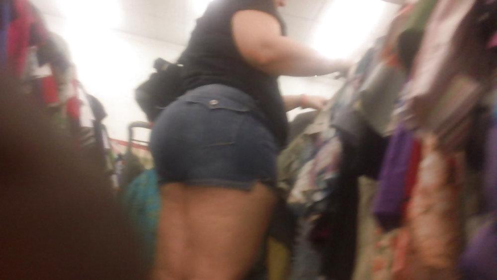 4P THICK HIPS, BIG BUTTS...NEED THEIR ASS POUNDED ALL NIGHT!!!