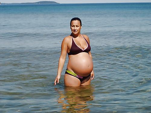 20P Pregnant and bikini 1.