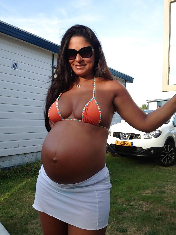 20P Pregnant and bikini 1.