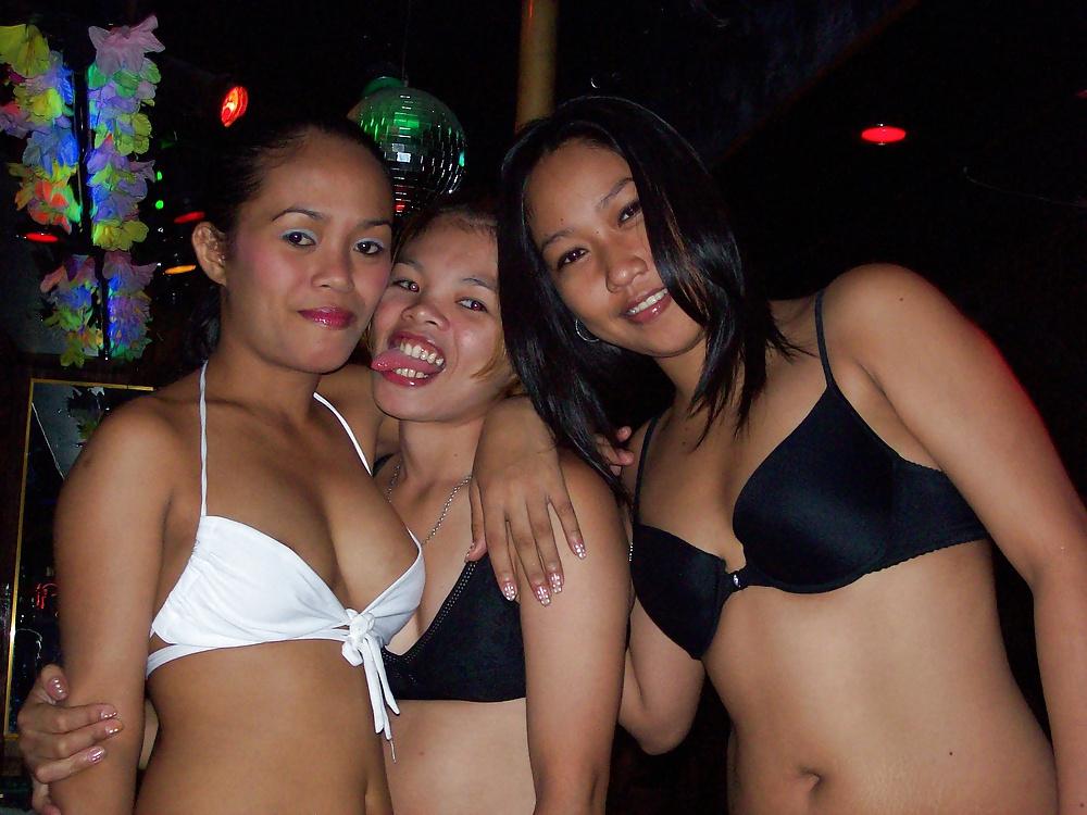 8P Angeles City Philippines Bar Girls Flimingo Bar