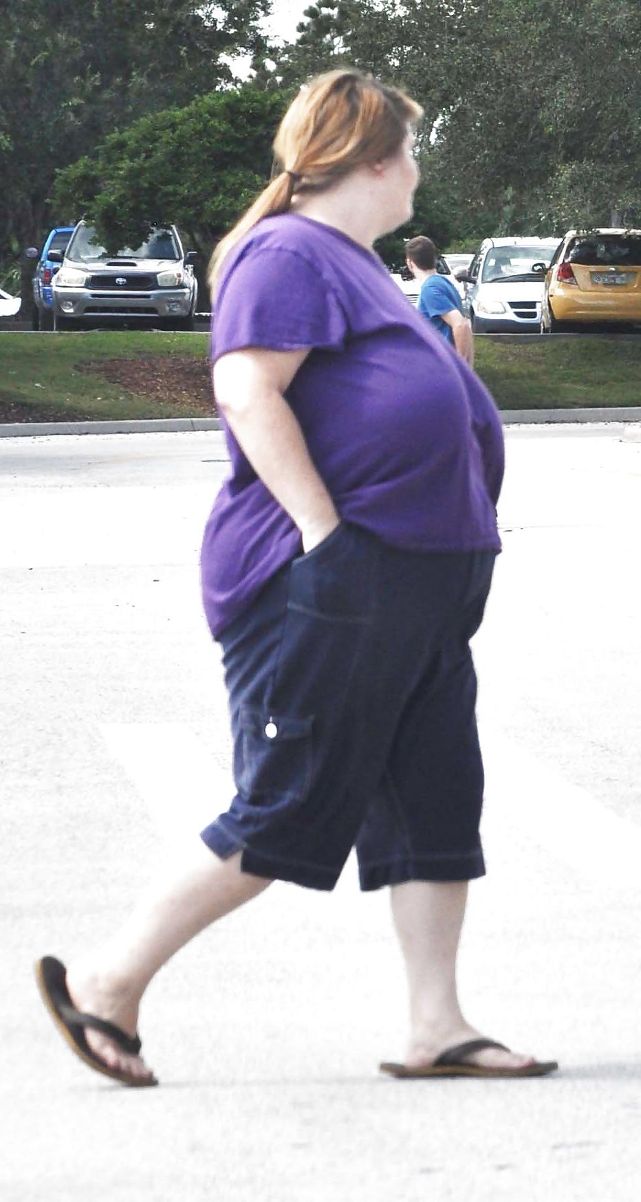 7P Large Saggy Tits  NO BRA