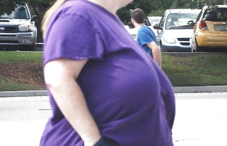 7P Large Saggy Tits  NO BRA