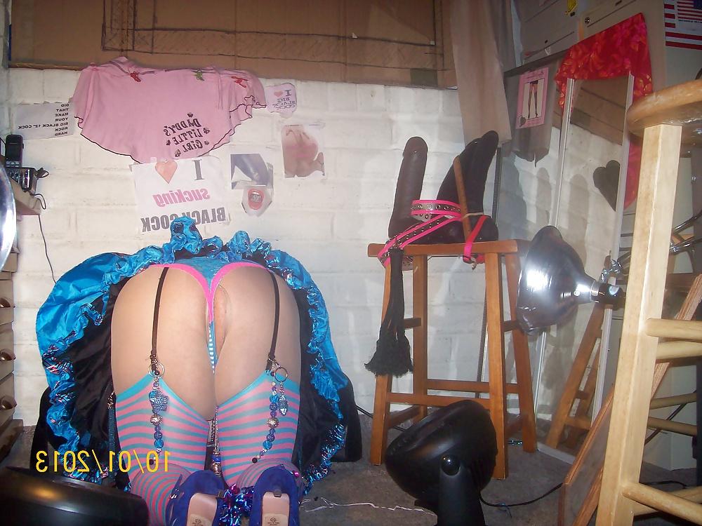 8P Tgirl BBC slut teasing Jay's BB9-inchC for a big cum nut.