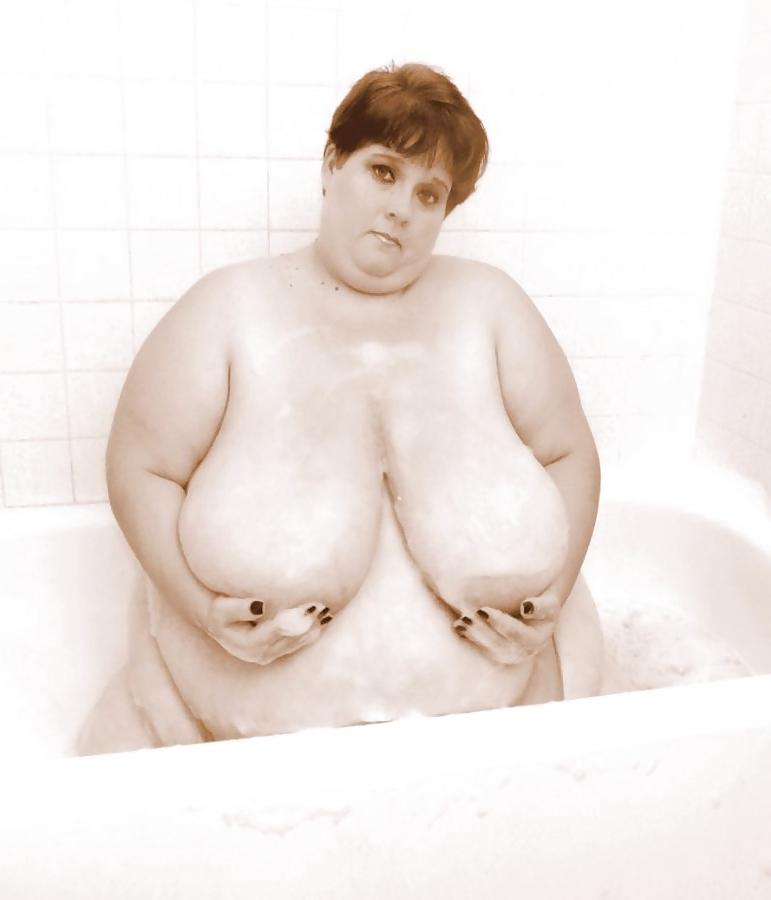 11P Ssbbw = super sized beautiful bath woman