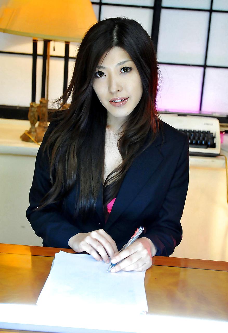 25P Japanese wife fucked by coworkers