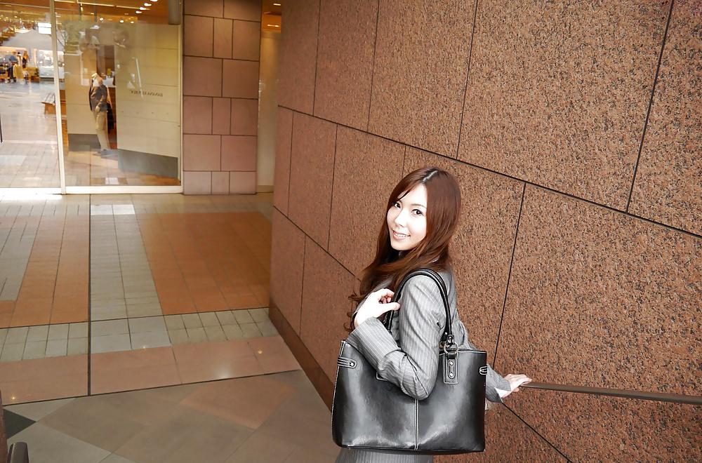 25P Japanese secretary fucked at work