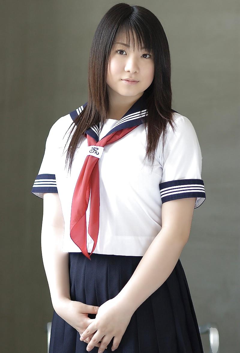 20P Japanese School Girls 04