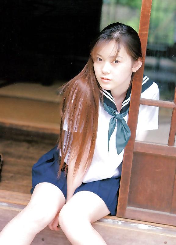 20P Japanese School Girls 04