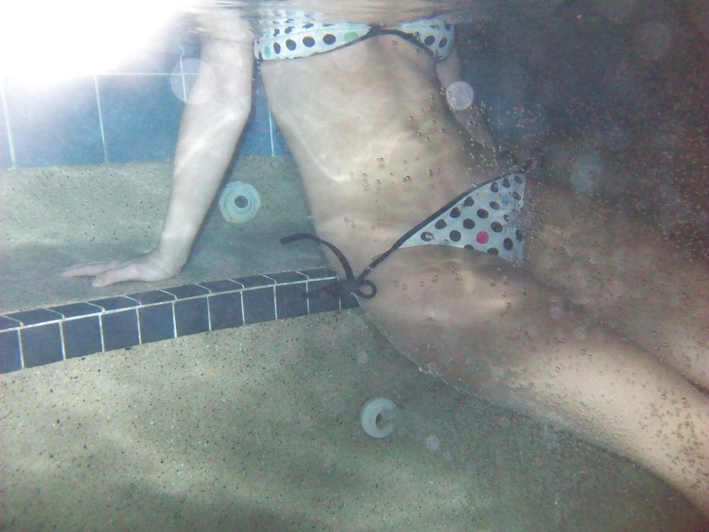 25P Big breast in the Jacuzzi - Llost Camer