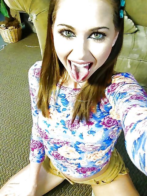 25P Cum sluts are good girls.