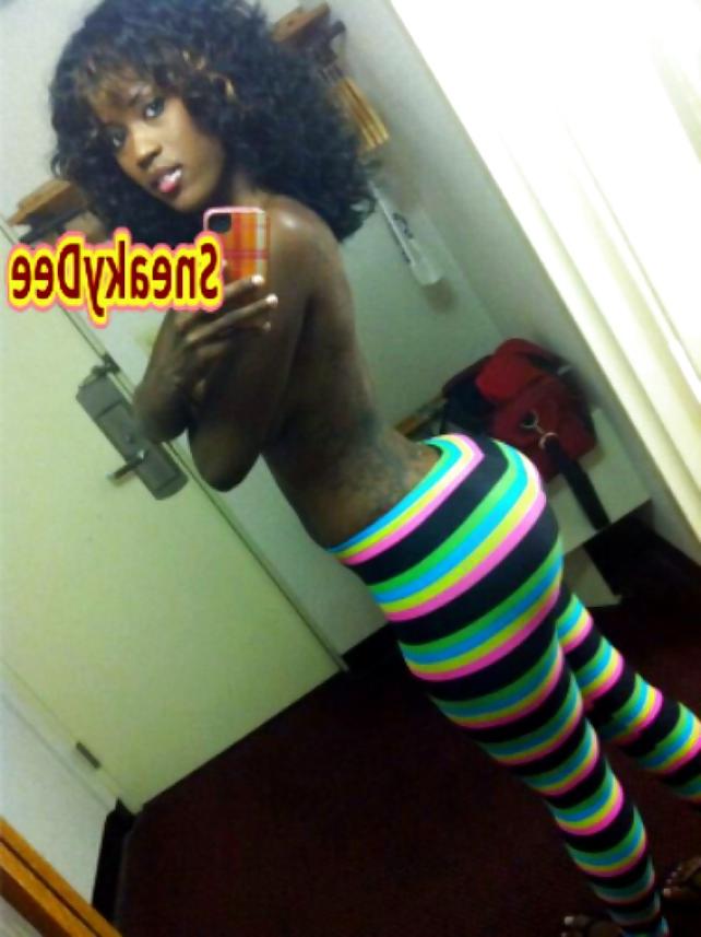 25P Pretty Ebpny Face and Pretty Ass
