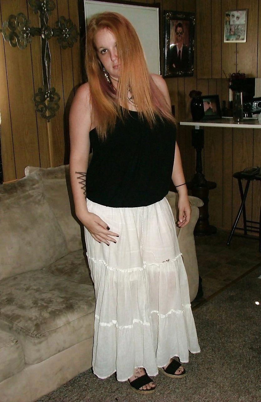 25P Redhead in white skirt,shows Big Pussy Lips (foot fetish)