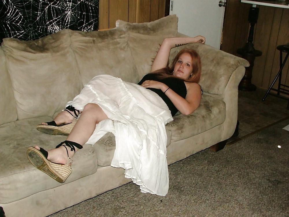 25P Redhead in white skirt,shows Big Pussy Lips (foot fetish)