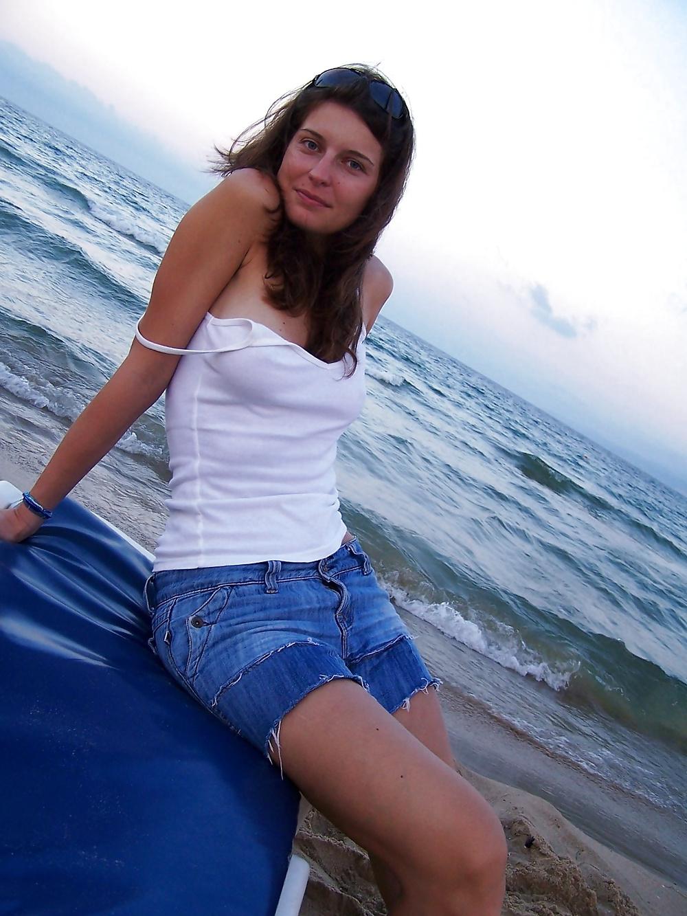 25P Private nude Pictures Greece