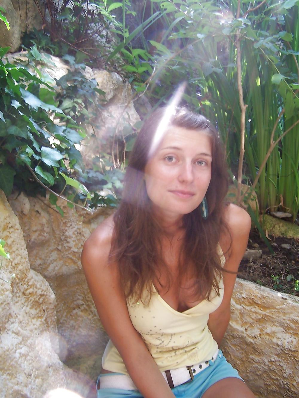 25P Private nude Pictures Greece