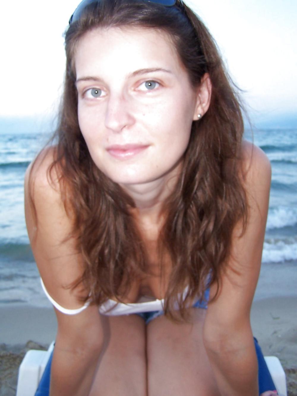 25P Private nude Pictures Greece