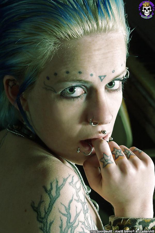 16P Rachel Stripped And Chained