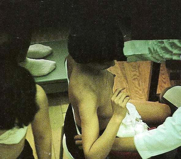 20P Japanese Girl Changing 01