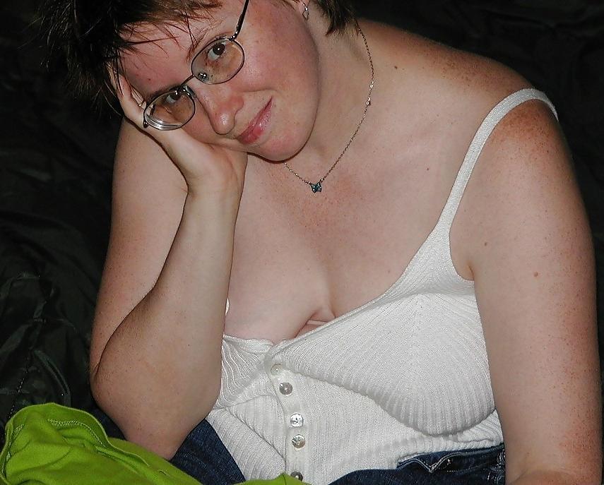 24P She forgot her bra 4.