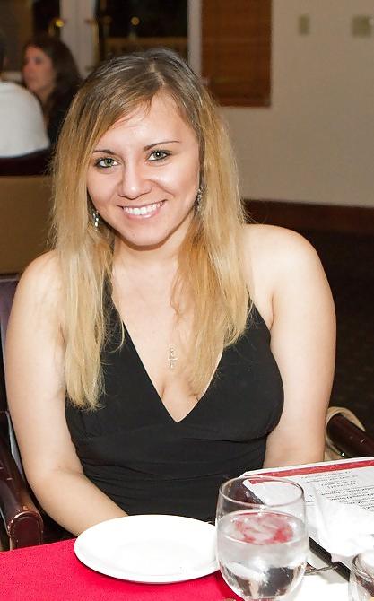 24P She forgot her bra 4.