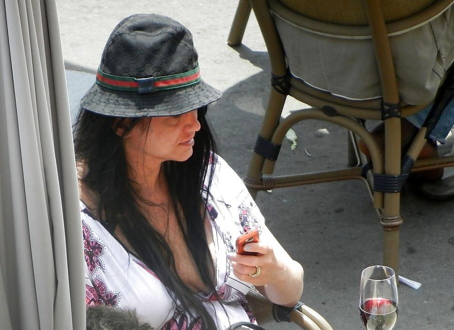 24P She forgot her bra 4.