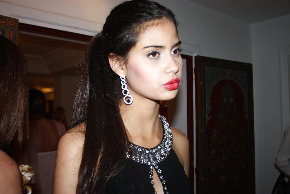 18P Youmna Morocco Girl Cum On Her