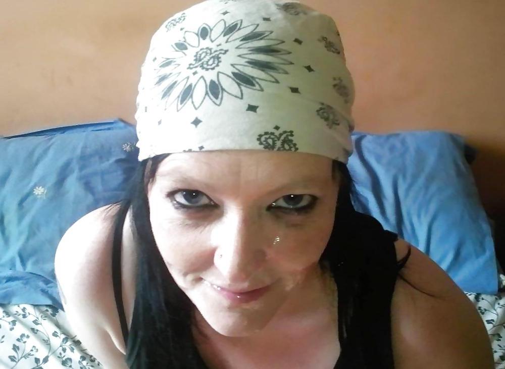 25P Amateur Facials