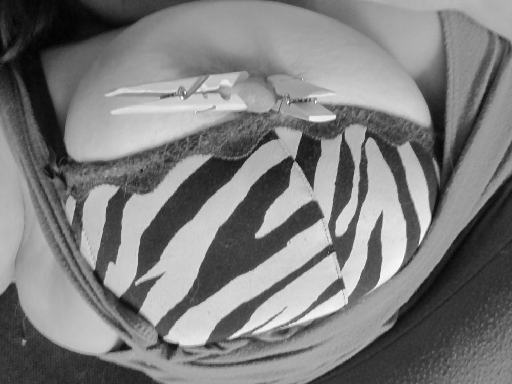 9P Striped bra photo shoot