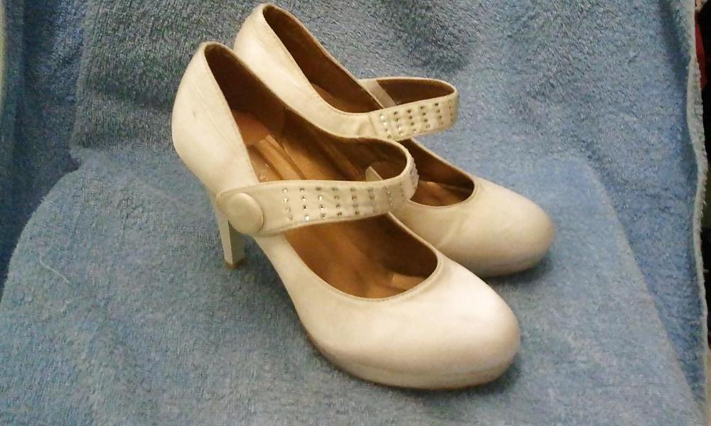 5P Cum on cousin shoes! 