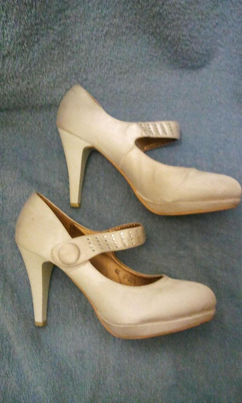 5P Cum on cousin shoes! 