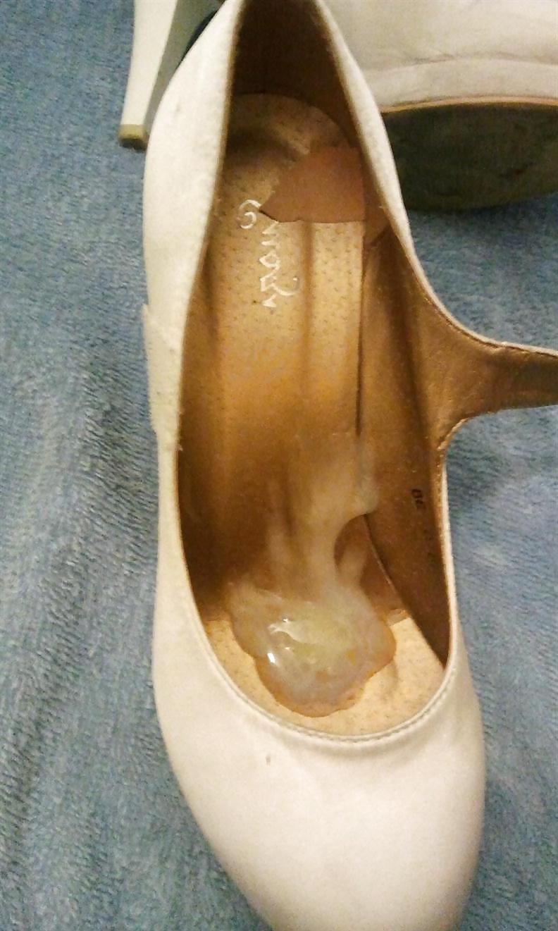 5P Cum on cousin shoes! 