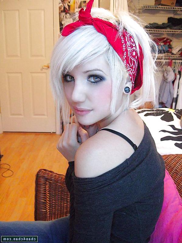 14P Pretty Feminine Cross Dressers
