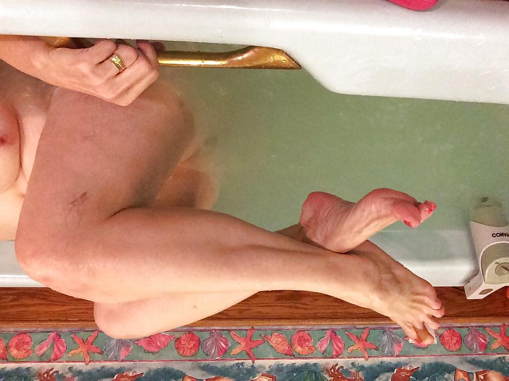 25P Bath time goodies