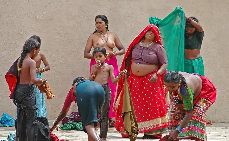 15P Indian Public Bath