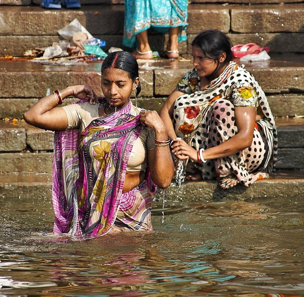 15P Indian Public Bath