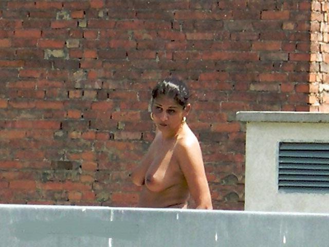 15P Indian Public Bath