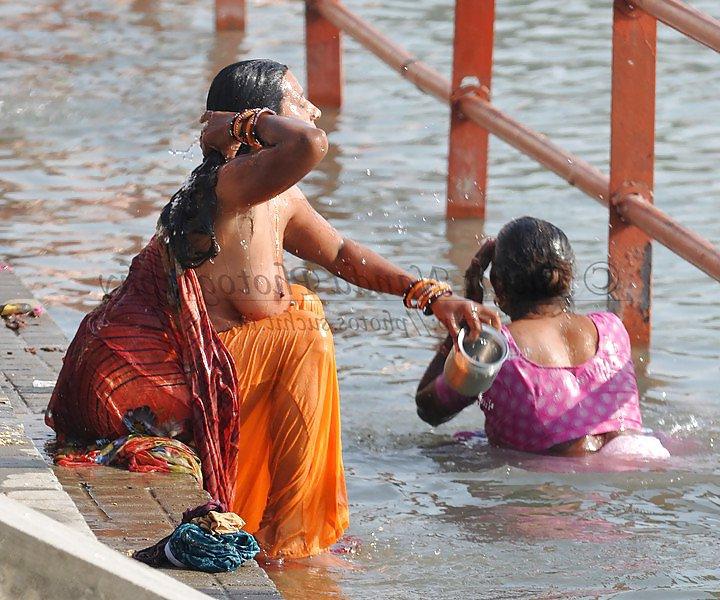 15P Indian Public Bath