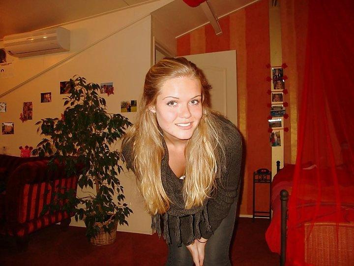 10P please cum on her or fake her