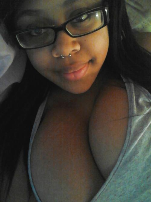 18P Queen Sosa pretty young DDD brest  