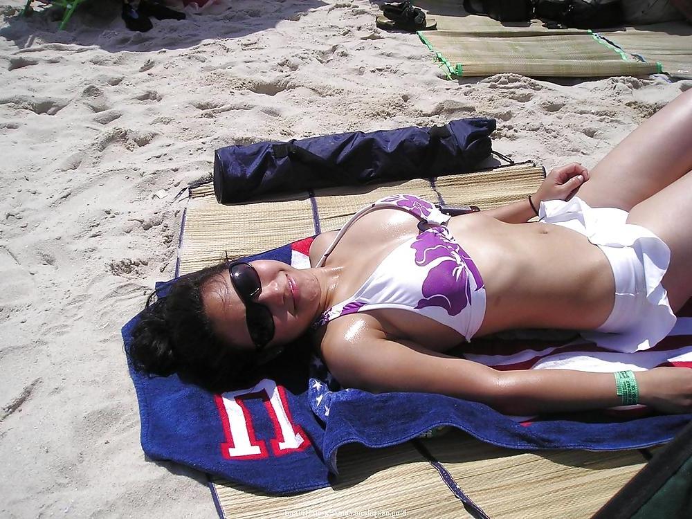 25P Thai Girl mit Geilen Dicken Titten