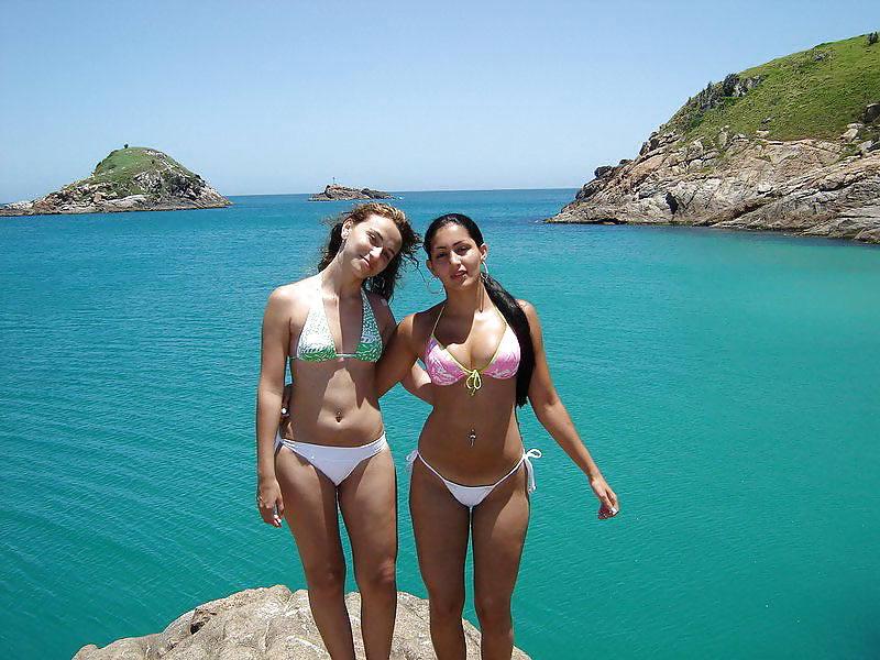 25P PRETTY GIRL IN SEX BIKINIS